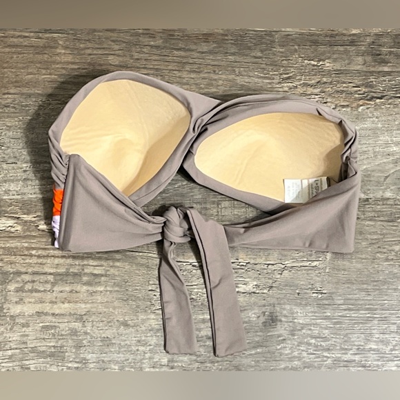 L Space Criss Cross Swimsuit Top - Picture 3 of 5